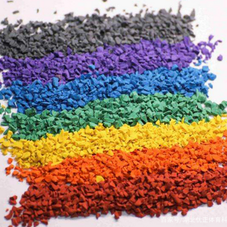 Color EPDM rubber granule.png